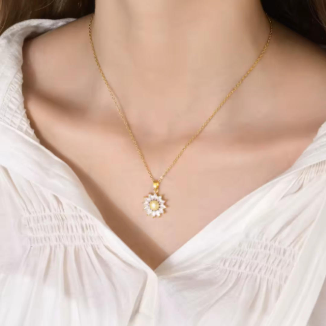 Collar Girasol Brillante – Símbolo de Amor, Luz y Alegría
